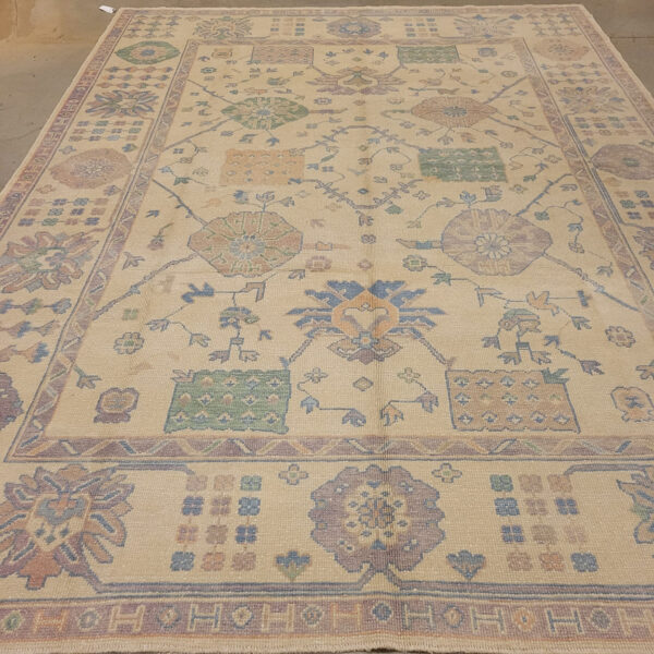 Turkish Hand-knotted Oushak Wool Rug (9' x 11'5)