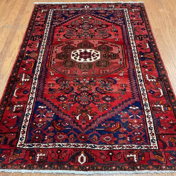Persian Hand-knotted Tribal Hamadan Wool Rug (4'6 x 6'8)