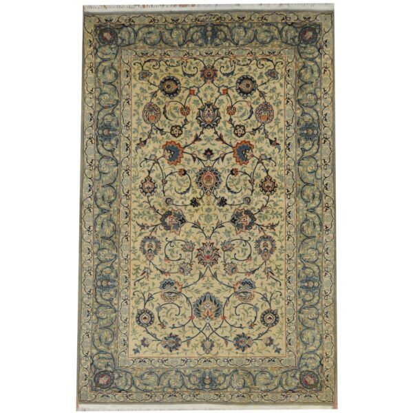 Persian Hand-knotted Kashan Wool Rug (4'7 x 7')