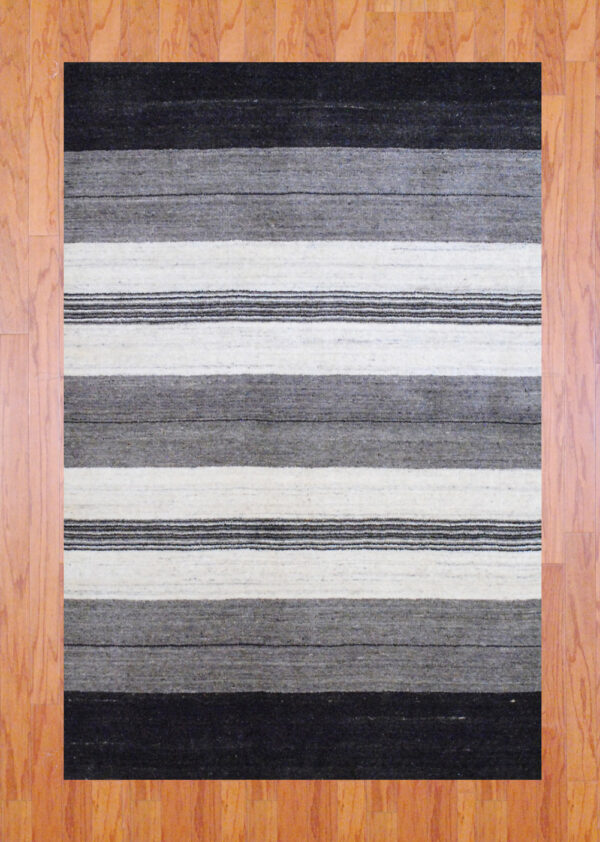 Indo Hand-knotted Tibetan (4' x 6')