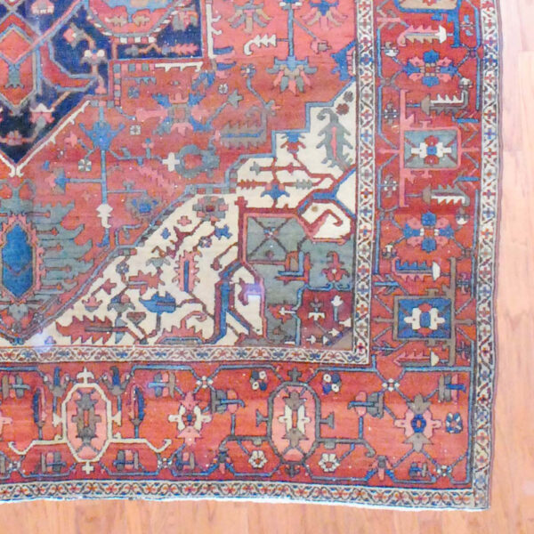 1890's Antique Persian Hand-knotted Serapi (9'6 x 12'2) - Image 2
