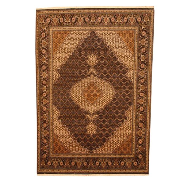 Persian Hand-knotted Tabriz Fish Silk Rug (6'8 x 9'8)