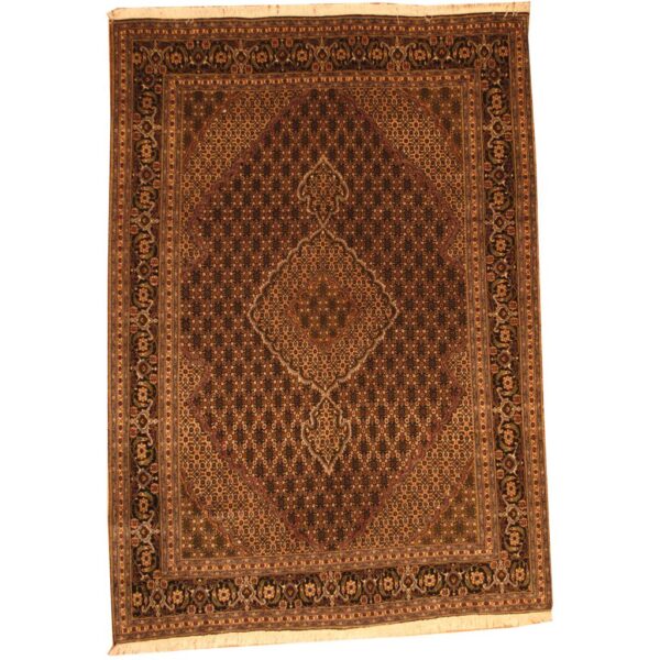 Persian Hand-knotted Fish Tabriz (6'7 x 9'4)
