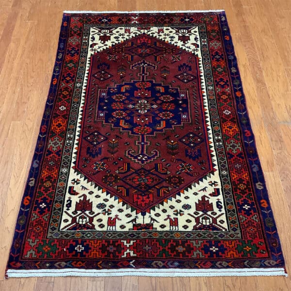 Persian Hand-knotted Hamadan Wool Rug (4'3 x 6'6)