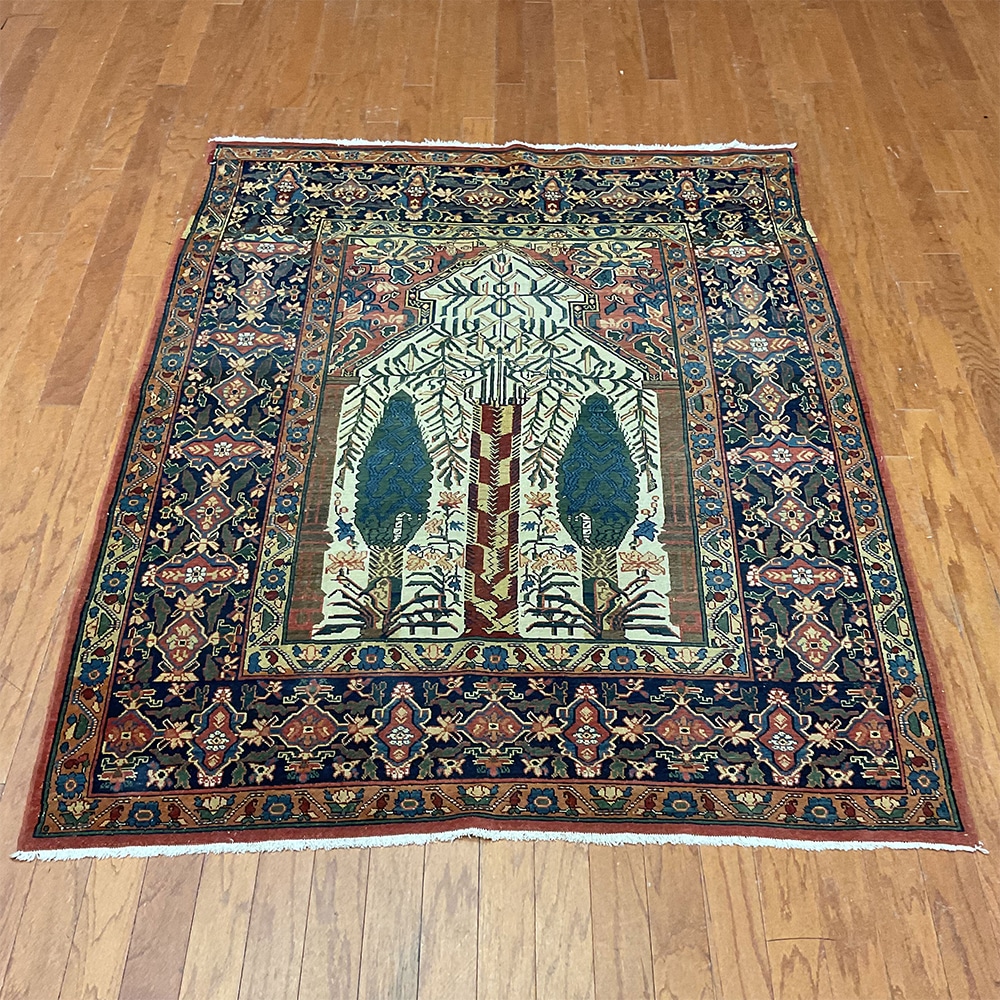 1820s Antique Handmade Persian Bakhtiari Wool Rug (4'7" x 5'10")