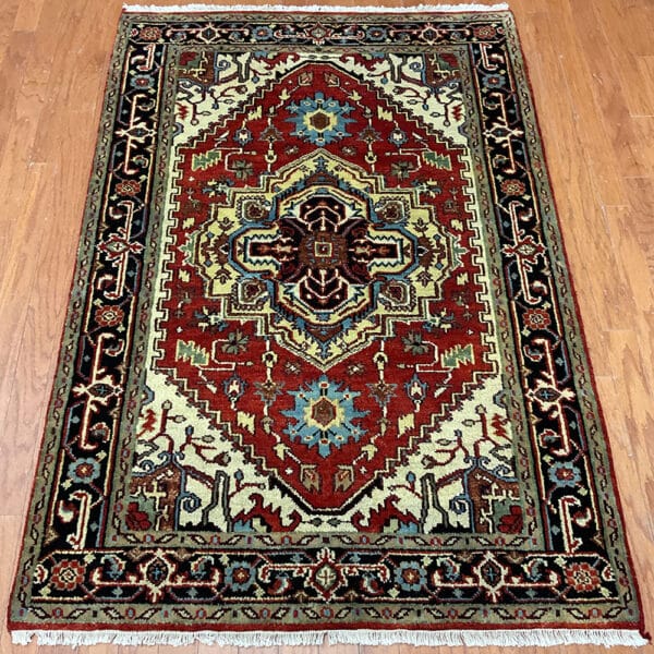 Afghan Hand-knotted Vegetable Dye Serapi Wool Rug (4' x 6')