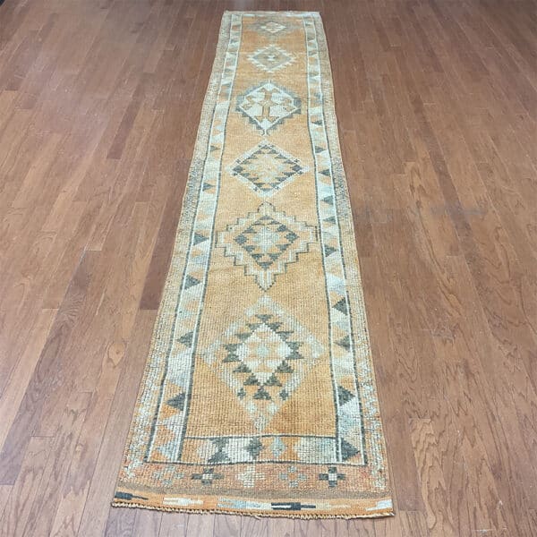 Turkish Hand-knotted Oushak Wool Runner (2'8 x 14'6)
