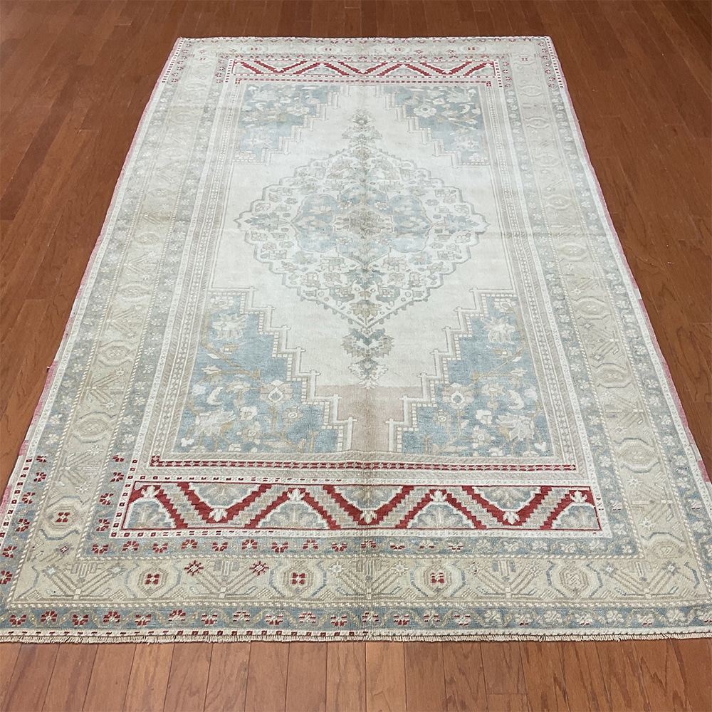 Turkish Hand-knotted Oushak Wool Rug (5'5 x 9'4)