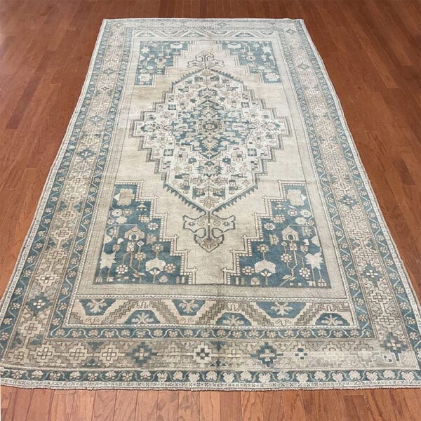 Turkish Hand-knotted Oushak Wool Rug (5'11 x 11'10)