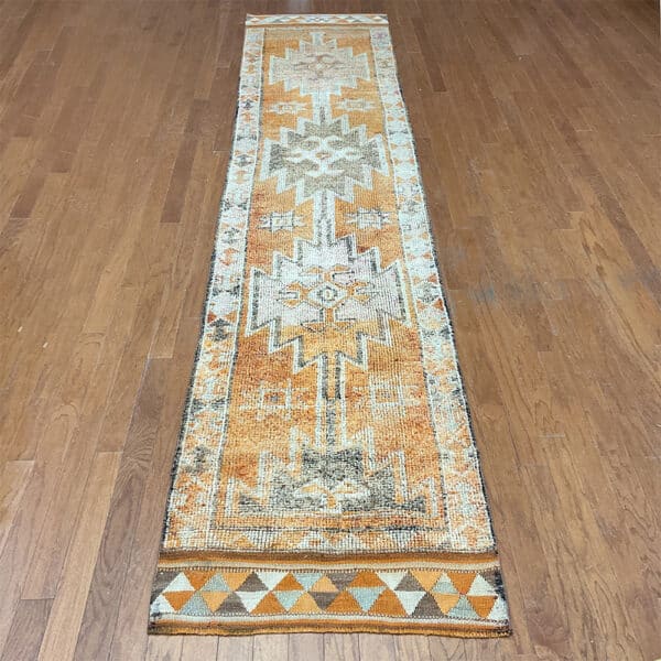 Turkish Hand-knotted Oushak Wool Runner (2'8 x 13'2)