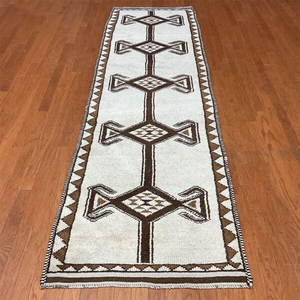 Turkish Hand-knotted Oushak Wool Runner (3'3 x 11'5)