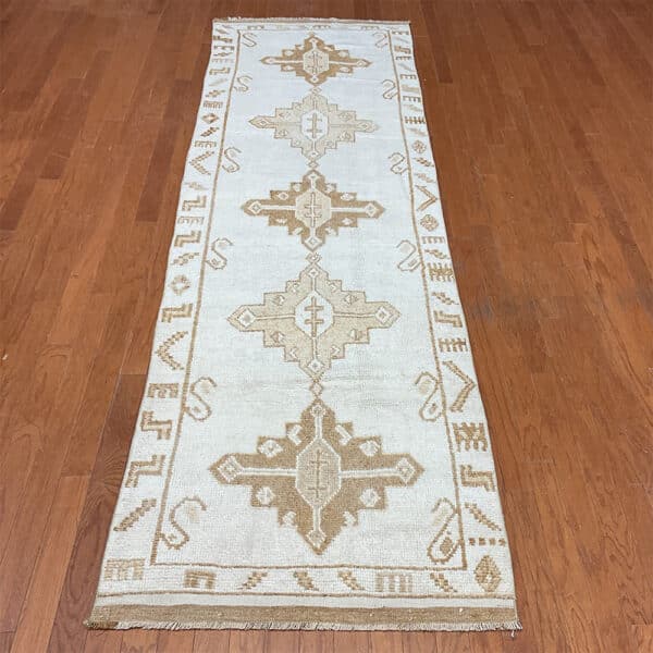 Turkish Hand-knotted Oushak Wool Runner (3'2 x 11'4)